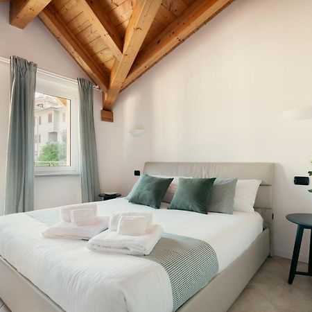 Residence Antico Torchio Dervio Buitenkant foto