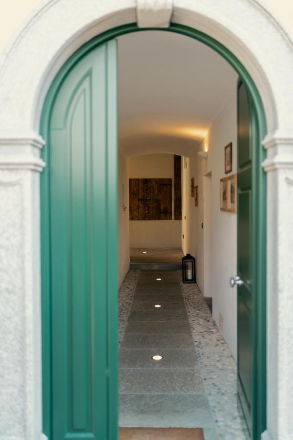Residence Antico Torchio Dervio Buitenkant foto